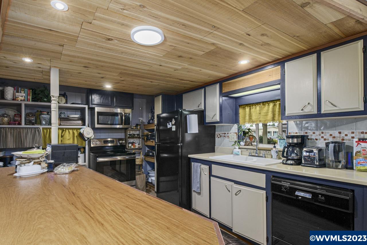 5510 Windsor Island Road North, Unit 26 Keizer, OR 97303 - Photo 10 of 32