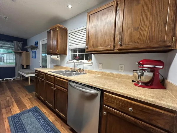 $230,000 | 1974 County Road, Powderly, TX 75473