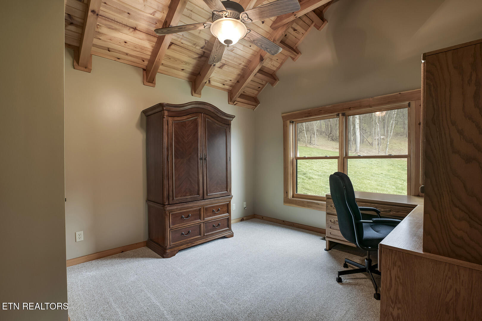 124 Overlook Way Vonore, TN 37885 - Photo 25 of 60 25_OverlookWay_124_Bedroom2
