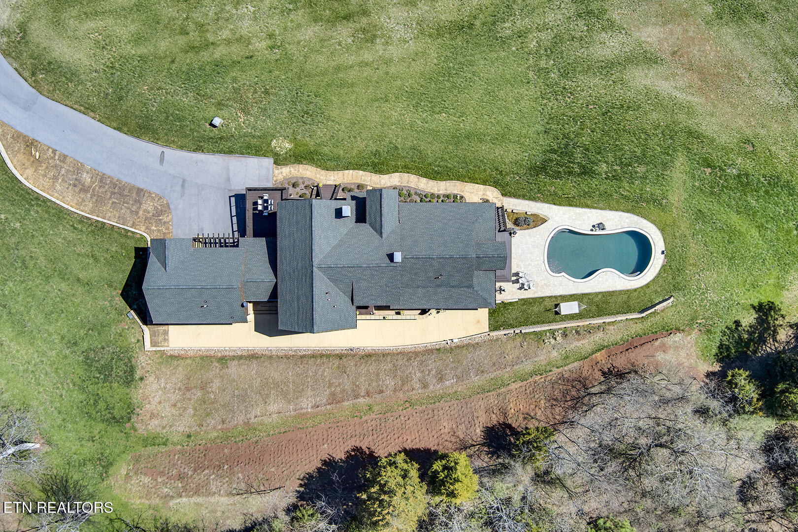 124 Overlook Way Vonore, TN 37885 - Photo 56 of 60 56_OverlookWay_124_DownView