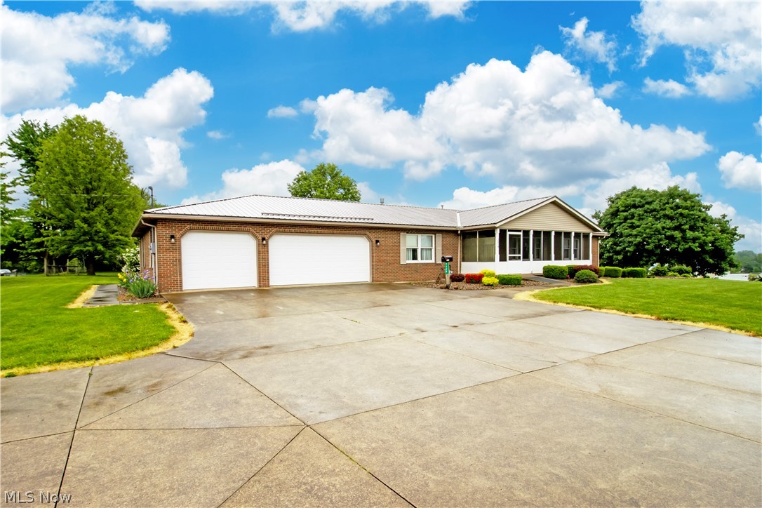 2430 Fox Lake Road Wooster, OH 44691 - Photo 6 of 37 Gallery Image 6