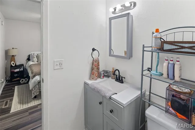 $174,000 | 903 Coral Drive, Fairview Heights, IL 62208