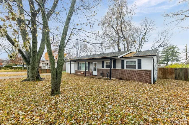$174,000 | 903 Coral Drive, Fairview Heights, IL 62208