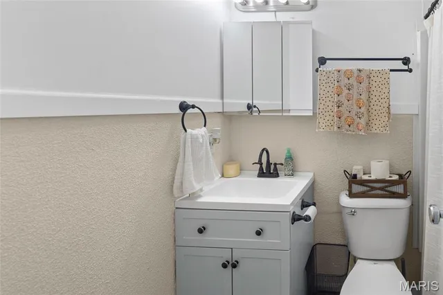 $174,000 | 903 Coral Drive, Fairview Heights, IL 62208