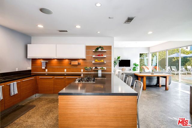 $10,995 | 5705 Katherine Avenue, Sherman Oaks, CA 91401