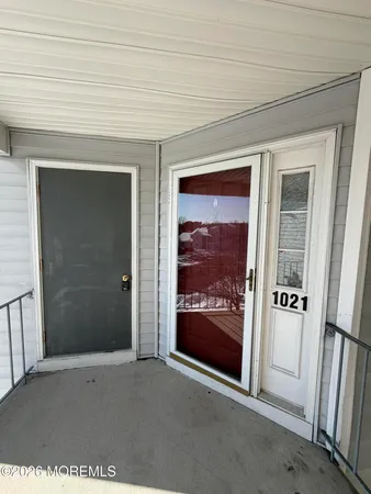 $2,600 | 1021 Waters Edge Drive, Toms River, NJ 08753