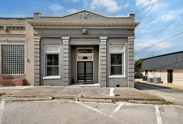 a view of a building entrance