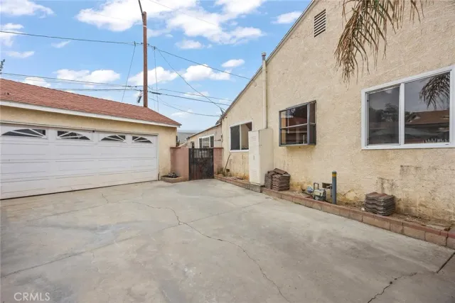 a view of a house with a patio