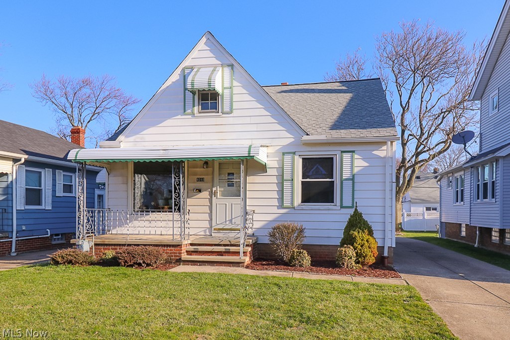 4010 Snow Road Cleveland, OH 44134 - Photo 1 of 17