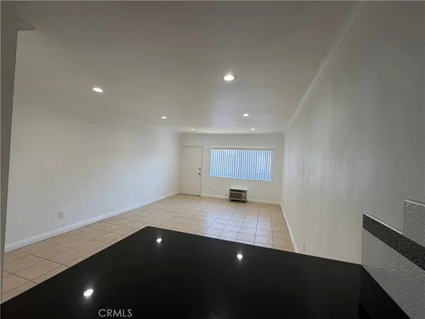 $2,700 | 240 West Verdugo Avenue, Burbank, CA 91502