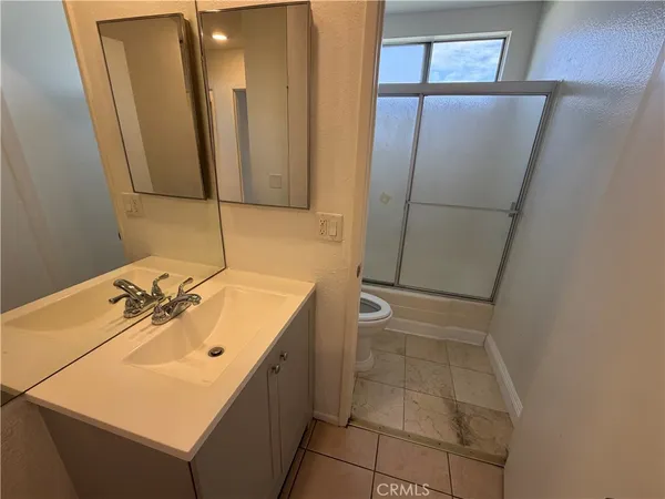 $2,700 | 240 West Verdugo Avenue, Burbank, CA 91502
