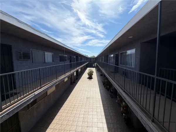 $2,700 | 240 West Verdugo Avenue, Burbank, CA 91502