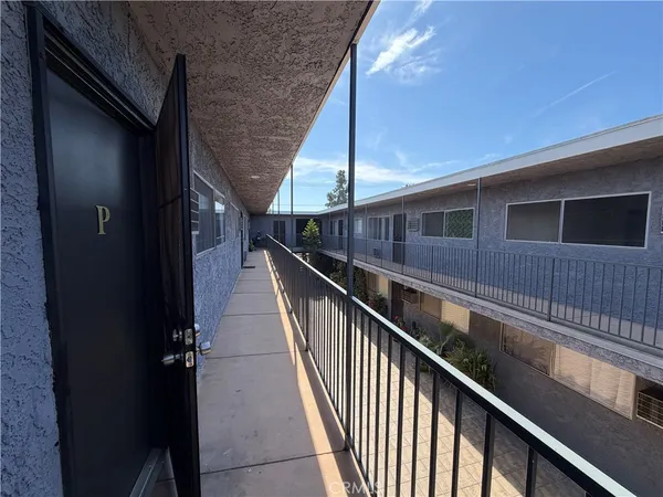 $2,700 | 240 West Verdugo Avenue, Burbank, CA 91502