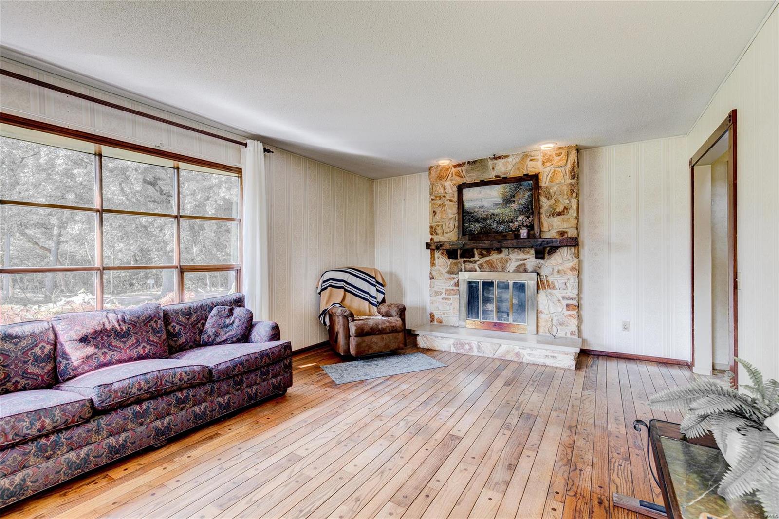 3300 Douglas Road Florissant, MO 63034 - Photo 7 of 40 Gallery Image 7