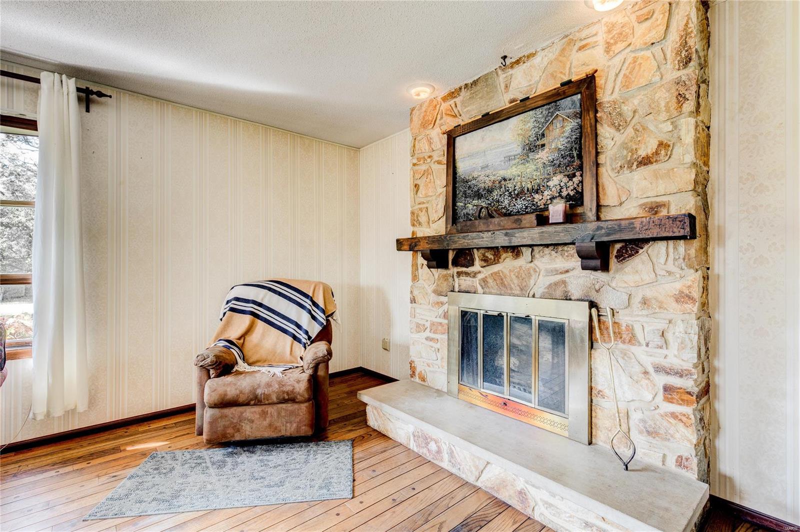 3300 Douglas Road Florissant, MO 63034 - Photo 8 of 40 Gallery Image 8