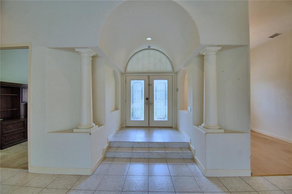 2004 Clubhouse Road Lakeland, FL 33813 - Photo 15 of 84 Gallery Image 15