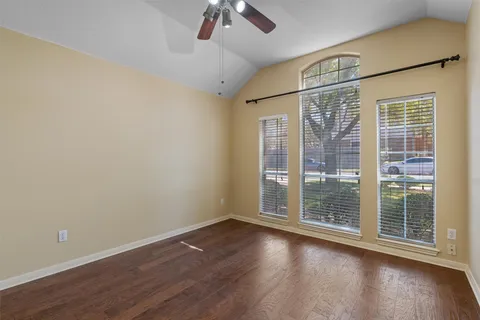$400,000 | 6814 Thistle Hill Way, Austin, TX 78754