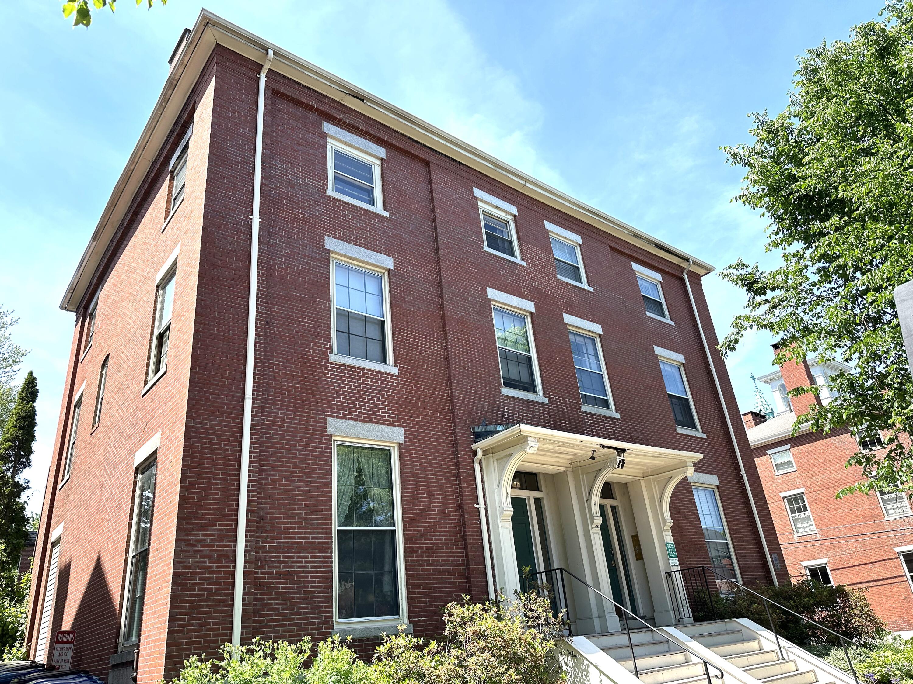 169 Danforth Street, Unit 5 Portland, ME 04102 - Photo 25 of 29 2026-06-04 14.14.06