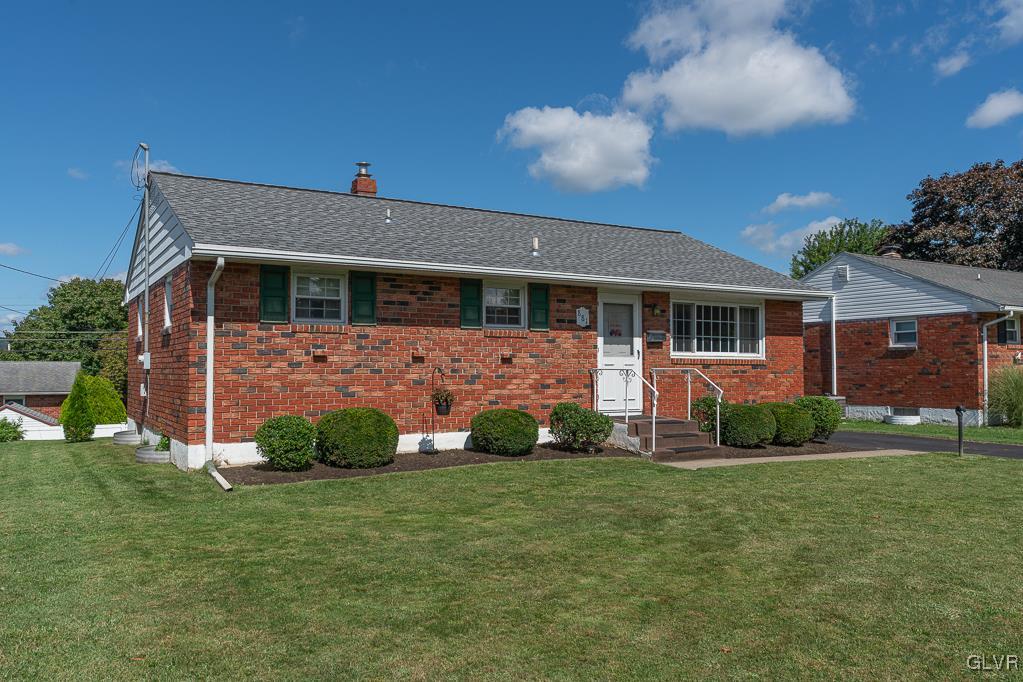 881 Elm Road Hellertown, PA 18055 - Photo 1 of 21 Gallery Image 1