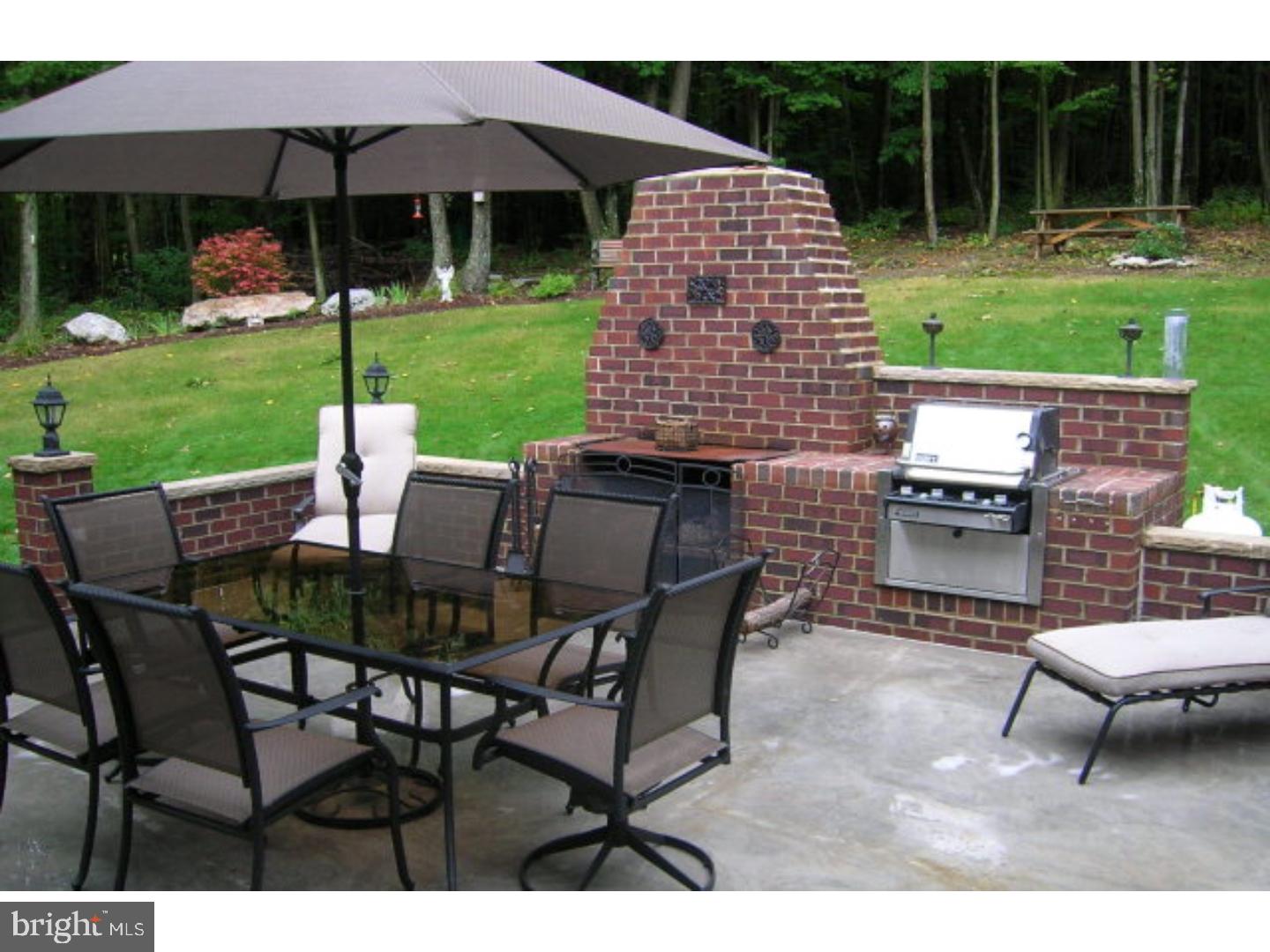 526 Airport Road Ashland, PA 17921 - Photo 3 of 20