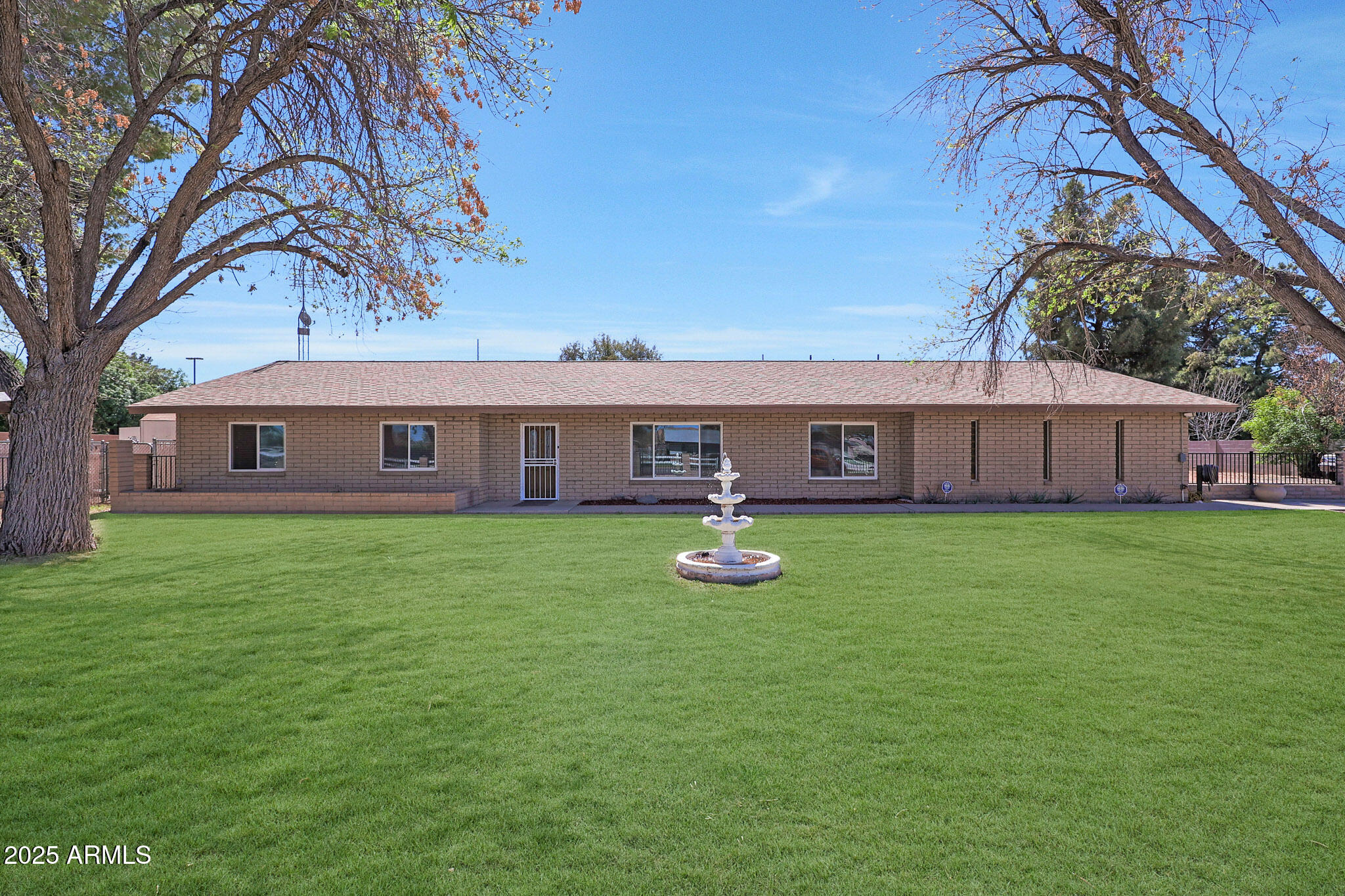 3177 East Redfield Road Gilbert, AZ 85234 - Photo 4 of 96 GRASS (5)
