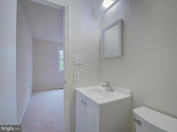 $2,900 | 9867 High Water Court, Burke, VA 22015