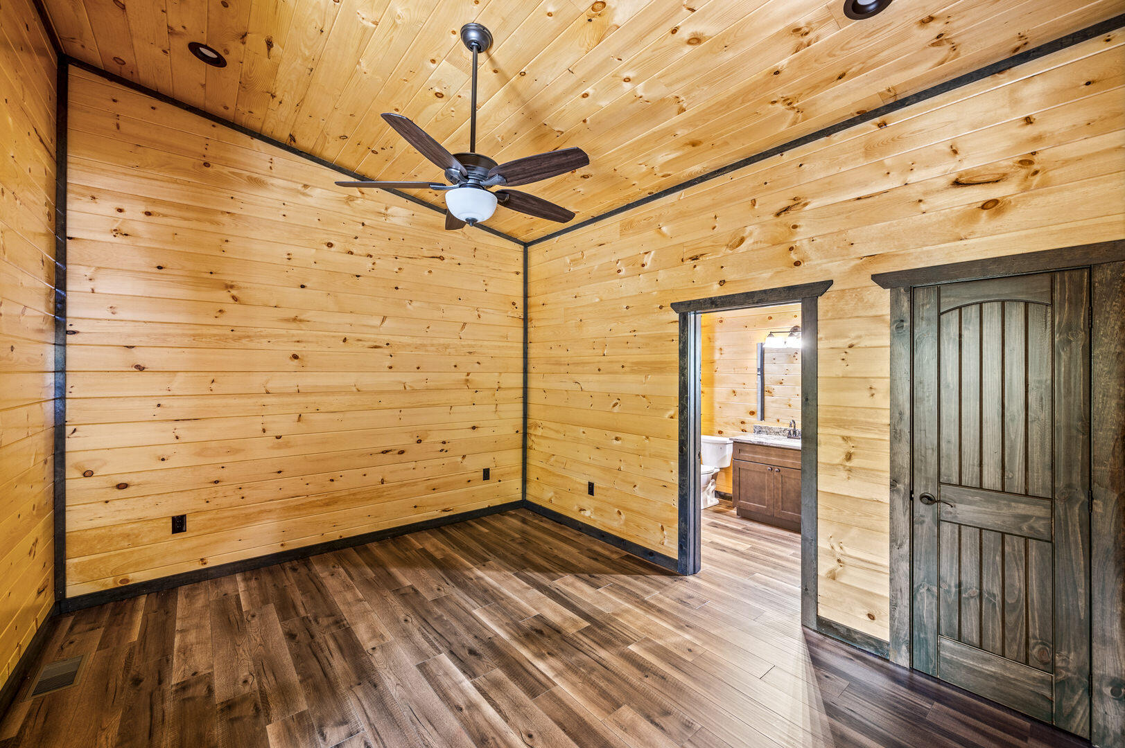 1047 Pleasure Road Sevierville, TN 37876 - Photo 17 of 33 JCM_1046