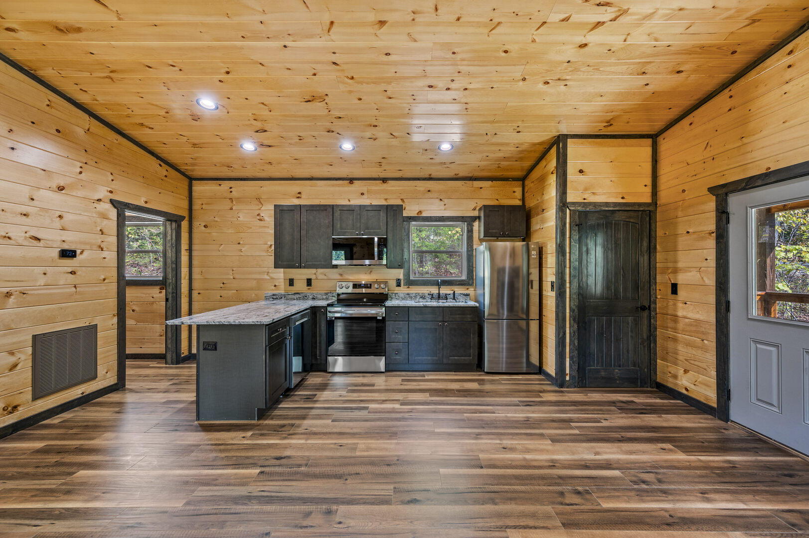1047 Pleasure Road Sevierville, TN 37876 - Photo 4 of 33 JCM_0965