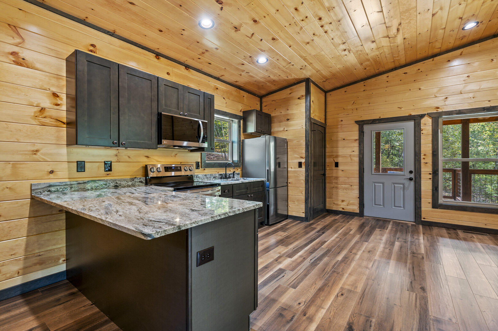 1047 Pleasure Road Sevierville, TN 37876 - Photo 6 of 33 JCM_0981