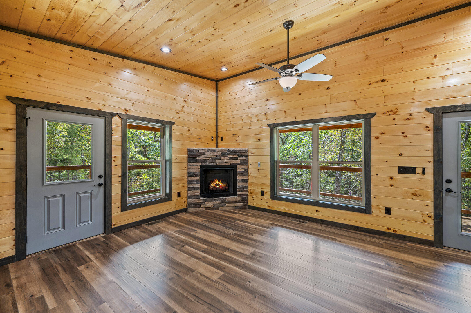 1047 Pleasure Road Sevierville, TN 37876 - Photo 10 of 33 JCM_1005