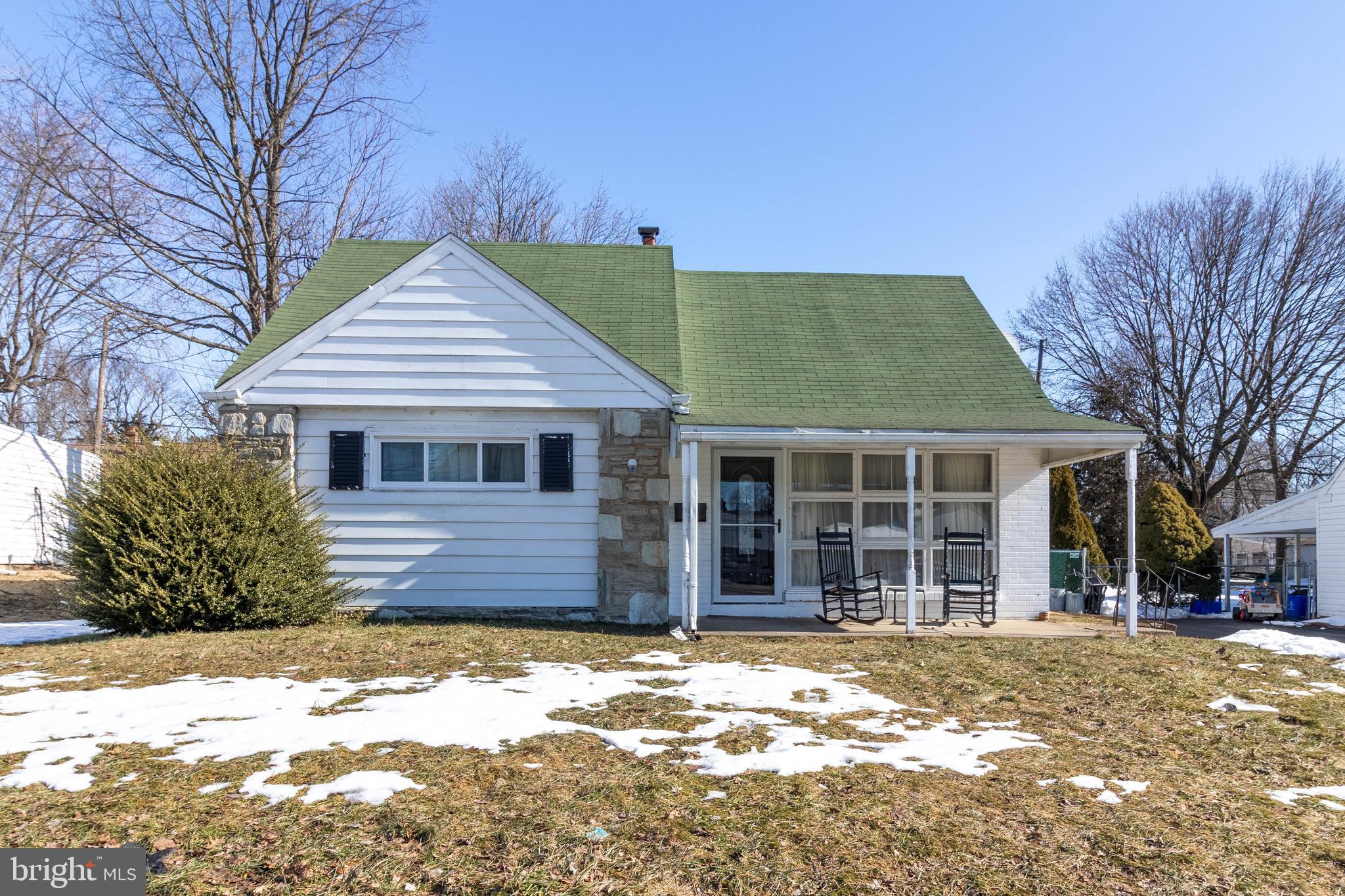 807 Tomlinson Road Philadelphia, PA 19116 - Photo 20 of 24 Front exterior