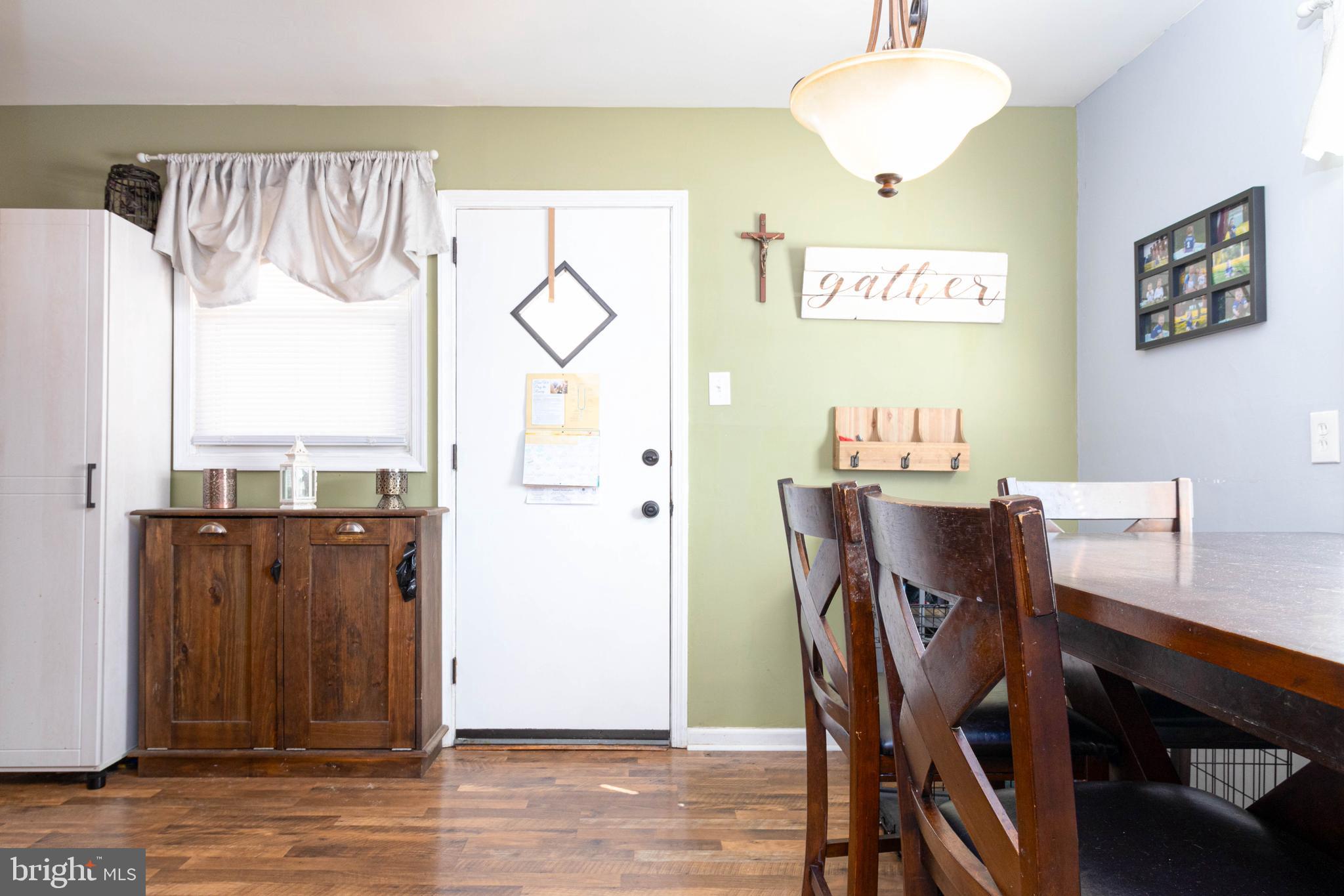 807 Tomlinson Road Philadelphia, PA 19116 - Photo 5 of 24 Gallery Image 5