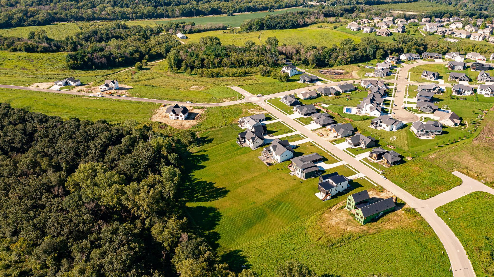 1663 Shannon Oaks Boulevard Northeast Rochester, MN 55906 - Photo 13 of 16