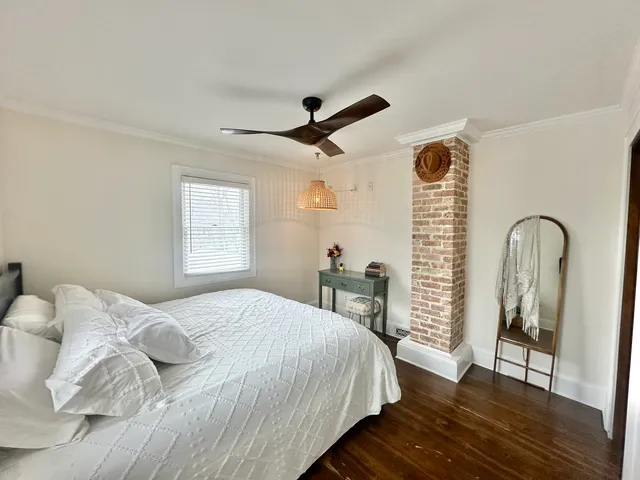 $300,000 | 926 Tappan Street, Woodstock, IL 60098