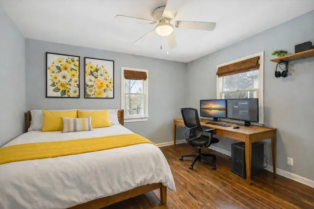 $300,000 | 926 Tappan Street, Woodstock, IL 60098