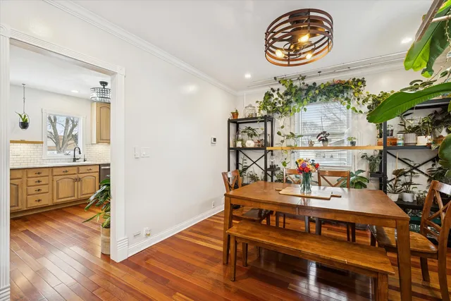 $300,000 | 926 Tappan Street, Woodstock, IL 60098