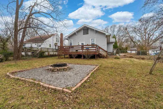 $105,000 | 705 North Bridge Street, Carbondale, IL 62901