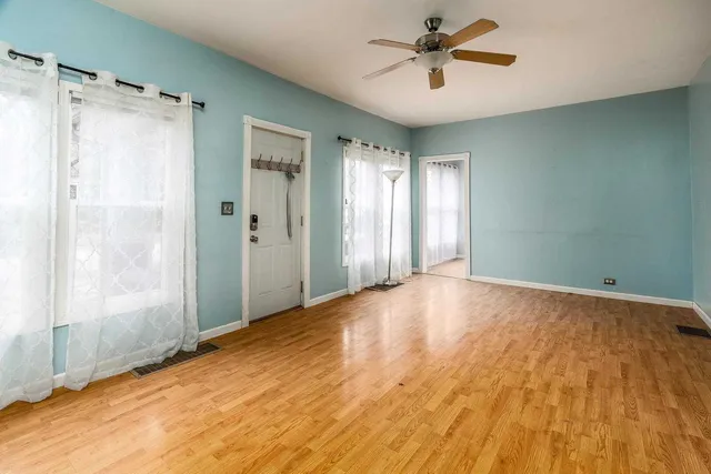 $105,000 | 705 North Bridge Street, Carbondale, IL 62901