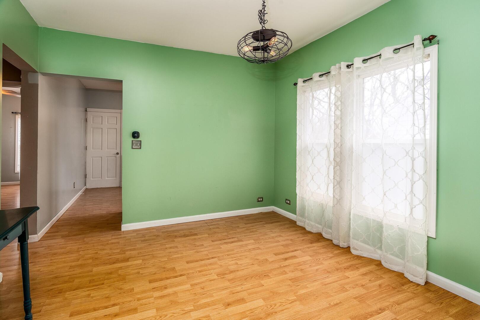 705 North Bridge Street Carbondale, IL 62901 - Photo 10 of 29 a view of an empty room with a window