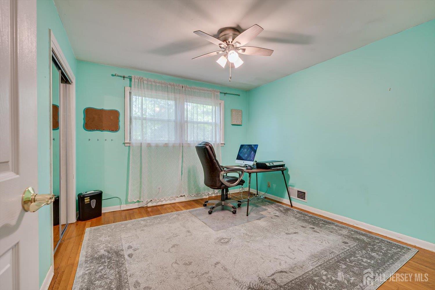 9 Clive Hills Road Edison, NJ 08820 - Photo 28 of 44