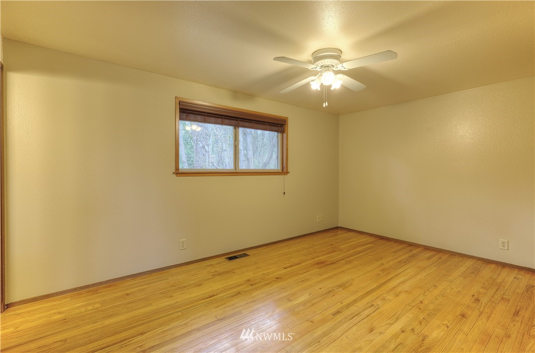 17818 98th Avenue South Renton, WA 98055 - Photo 12 of 23 Gallery Image 12