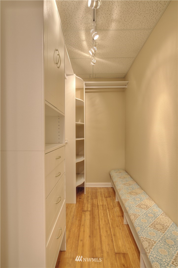 17818 98th Avenue South Renton, WA 98055 - Photo 14 of 23 Gallery Image 14