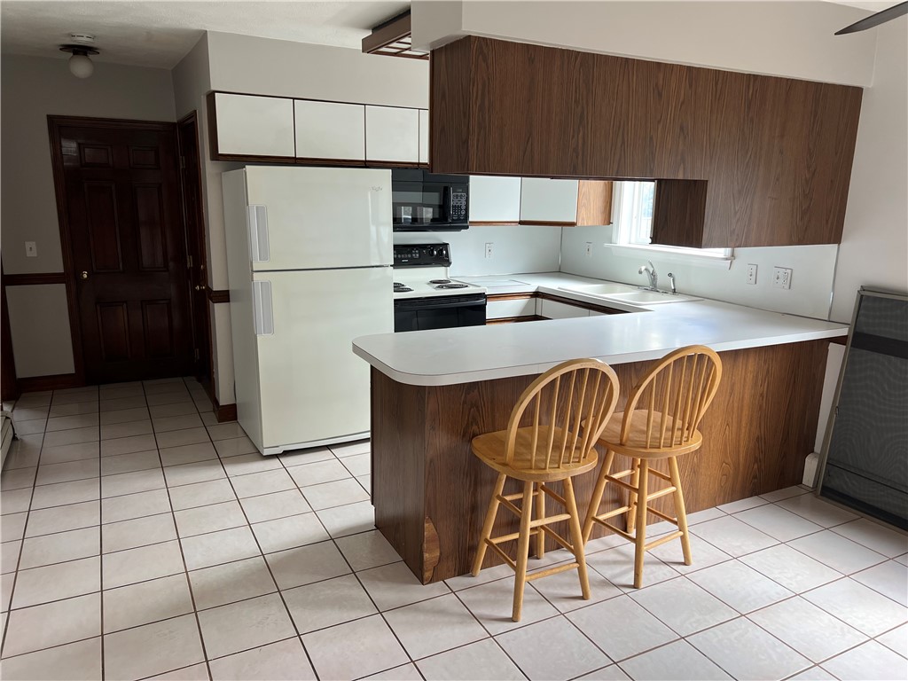 11 Martin Street Warren, RI 02885 - Photo 8 of 22 Gallery Image 8