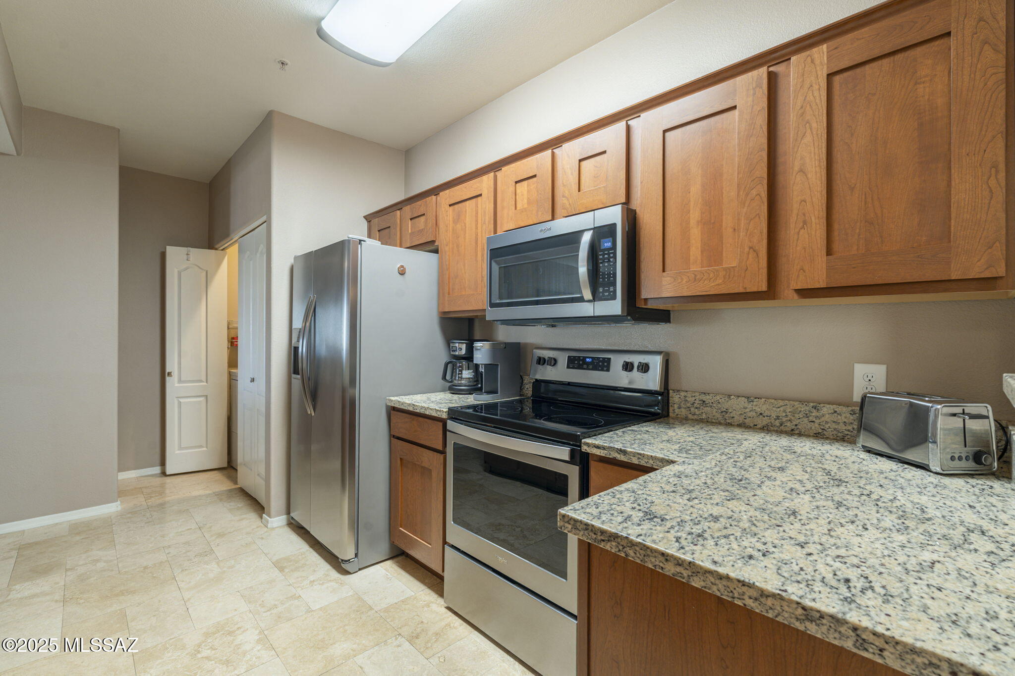 2550 East River Road, Unit 105 Tucson, AZ 85718 - Photo 5 of 29 Gallery Image 5