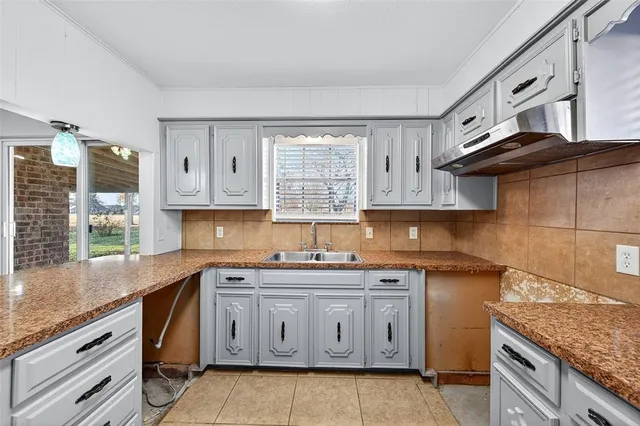 $309,000 | 234 Navajo Trail, Lake Kiowa, TX 76240