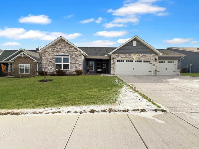 $335,000 | 1814 Southridge Drive, Frankfort, IN 46041