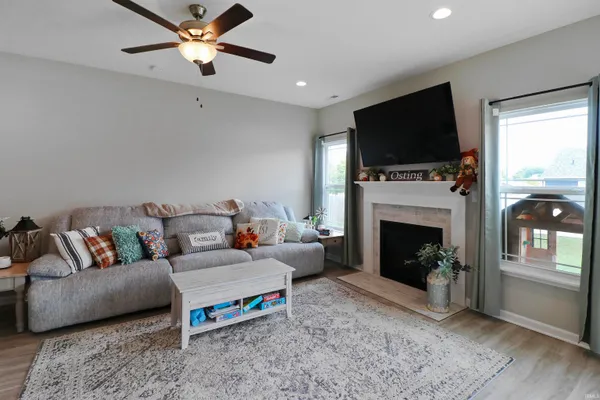 $329,900 | 1814 Southridge Drive, Frankfort, IN 46041