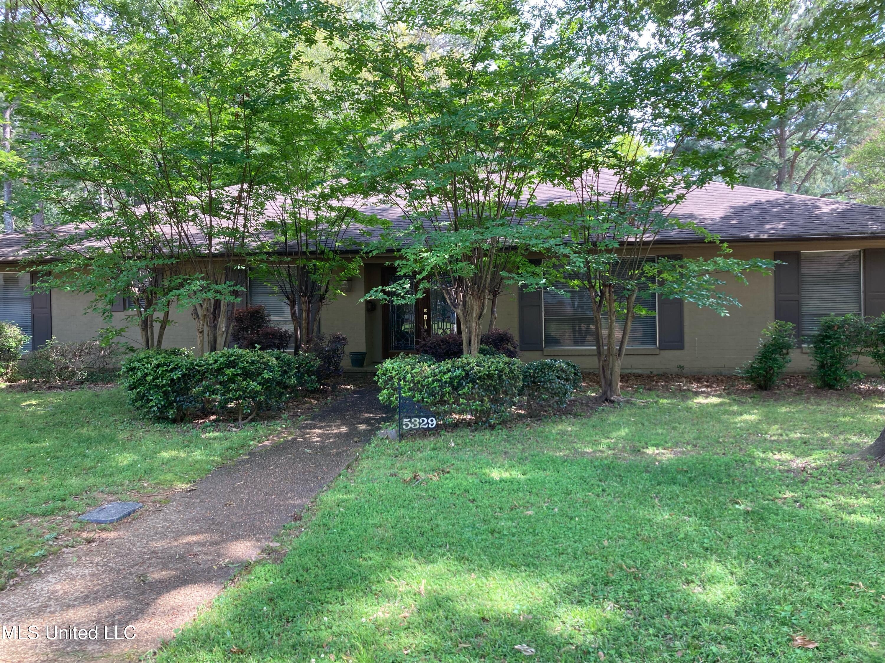 5329 Briarfield Road Jackson, MS 39211 - Photo 1 of 14 front