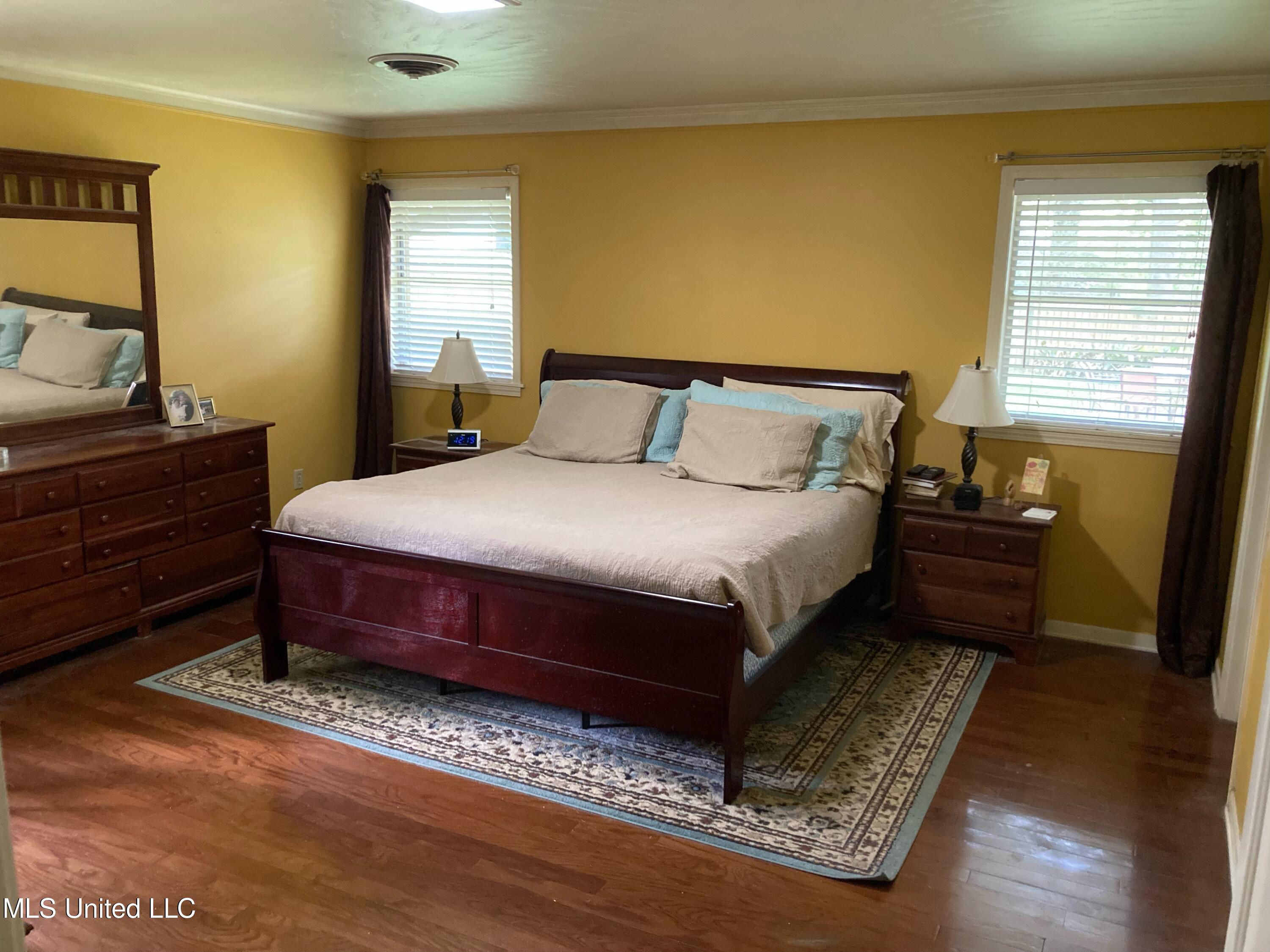 5329 Briarfield Road Jackson, MS 39211 - Photo 10 of 14 914FE762-88FE-4CA1-B7B2-C8AE8BEC6B87
