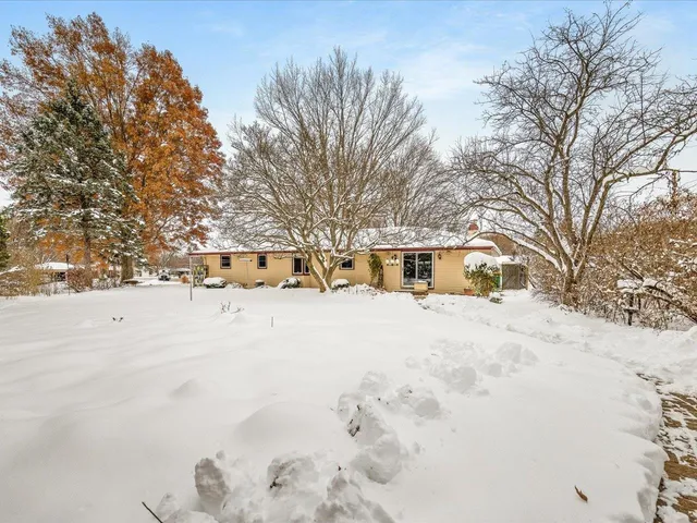 $239,900 | 3356 Cavendish Drive, Rockford, IL 61109